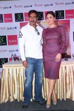 Kareena Kapoor, Ajay Devgan at Singham Returns Promotional Event in Mumbai on 8th Aug 2014